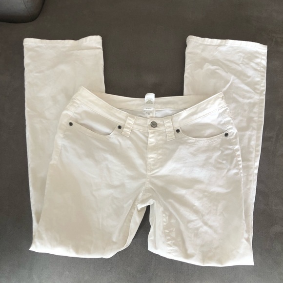 LONDONJEAN Denim - London Jean white jeans. Boot cut. Preowned.